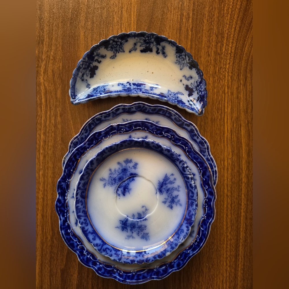 Antique 1896 Touraine England Flow Blue - 4 Pc Plate Lot